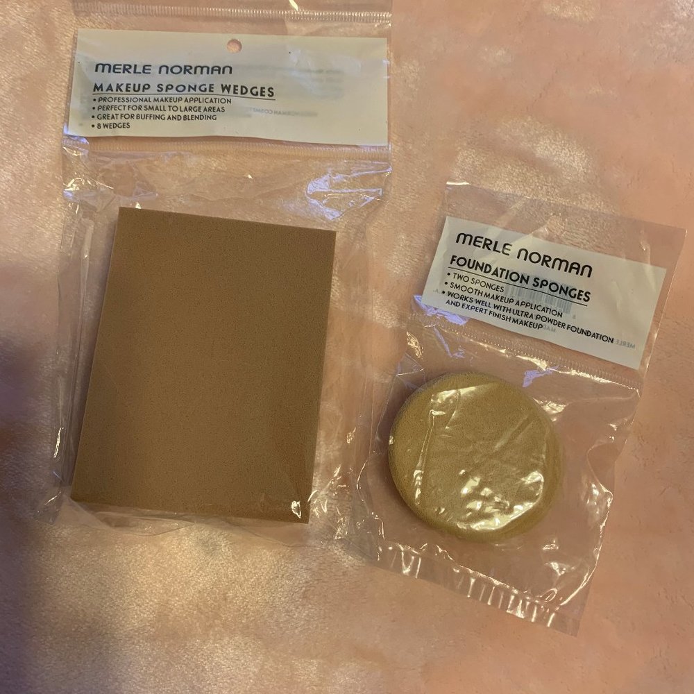 NWT Merle Norman Makeup Wedges Foundation Sponges